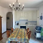 Casa Ribot: Centro E Mare A Portata Di Mano Алассио