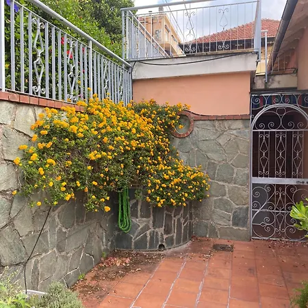 Apartament Casa Ribot: Centro E Mare A Portata Di Mano Alassio