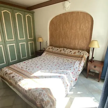 Апартаменти Casa Ribot: Centro E Mare A Portata Di Mano Алассіо