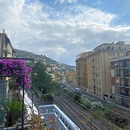 Lejlighed Casa Ribot: Centro E Mare A Portata Di Mano Alassio