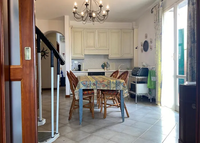 Casa Ribot: Centro E Mare A Portata Di Mano Apartment Alassio