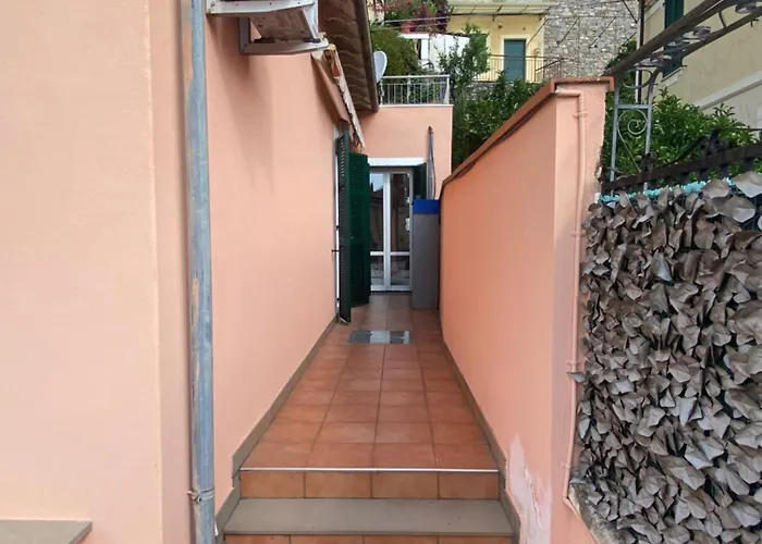 Apartment Casa Ribot: Centro E Mare A Portata Di Mano Alassio